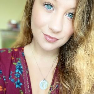 Meet your Posher, Olya